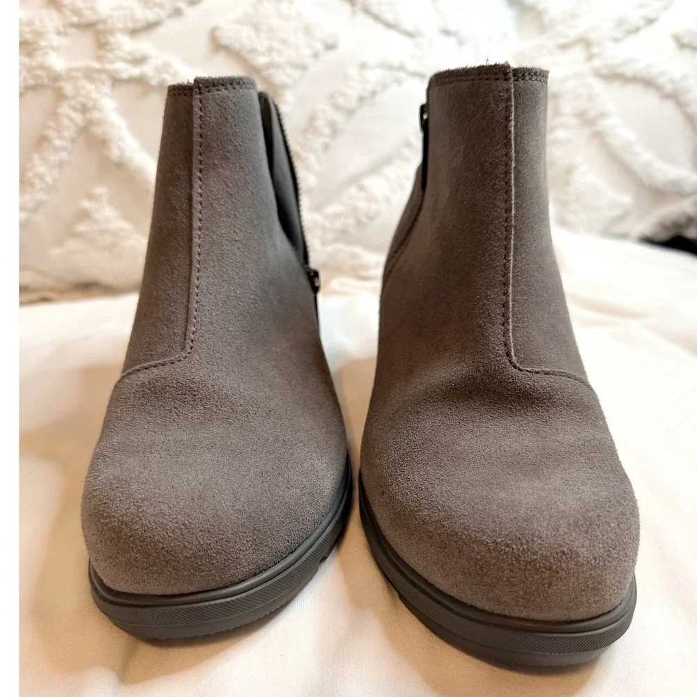 Sorel evie zip